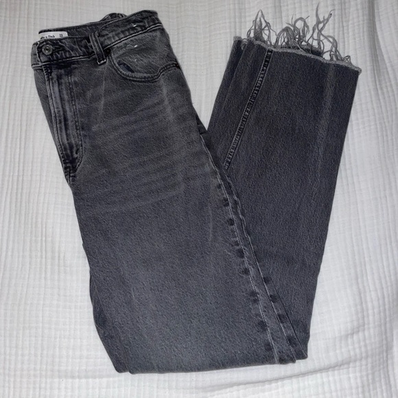 A&F ULTRA HIGH RISE 90’s JEANS - GRAY/BLACK WASH - Picture 1 of 1